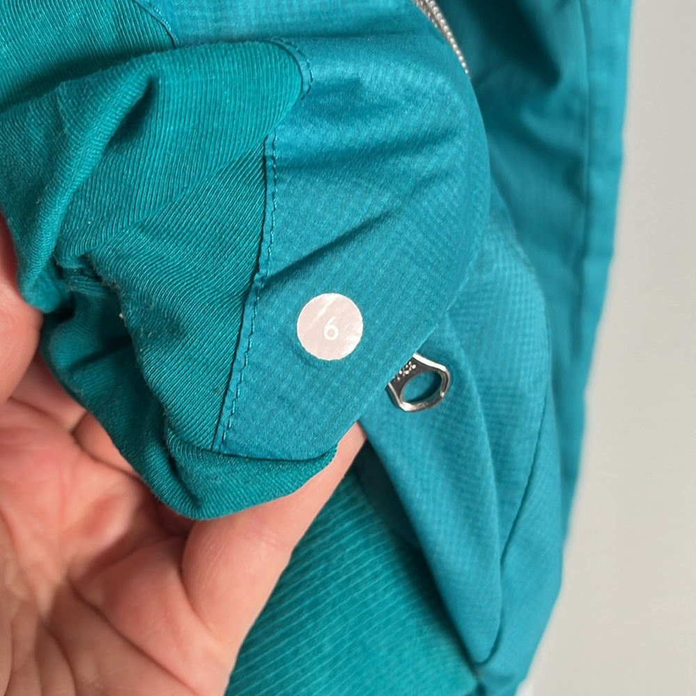 Lululemon Reversible Swell Jacket - Picture 5 of 7